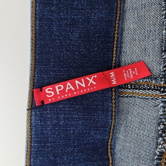 SPANX Distressed Ankle Skinny Pull On High Rise Jeans Raw Hem Size M - Picture 4 of 10